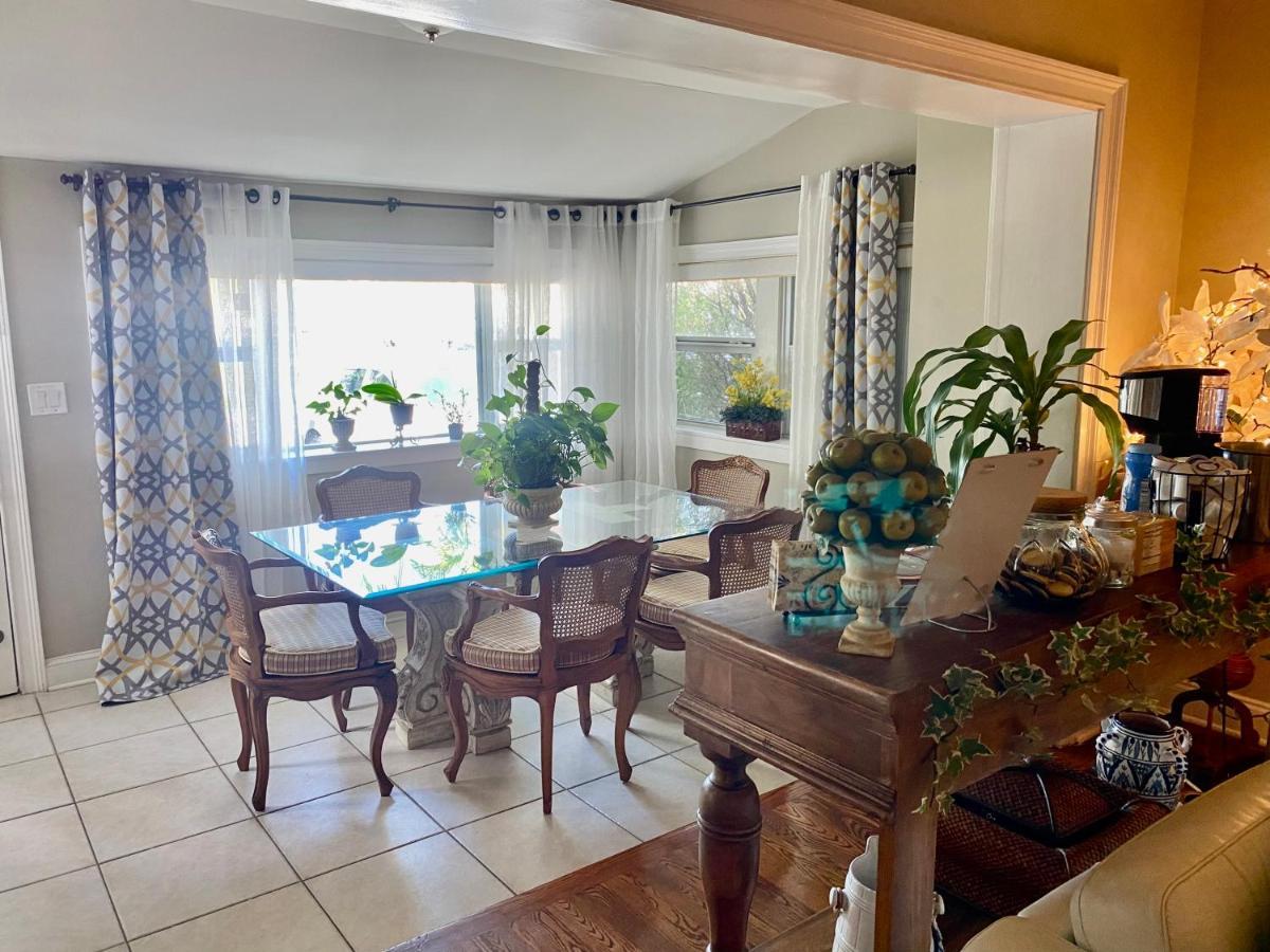 Villa Olivia Guest Rooms Холивуд Екстериор снимка